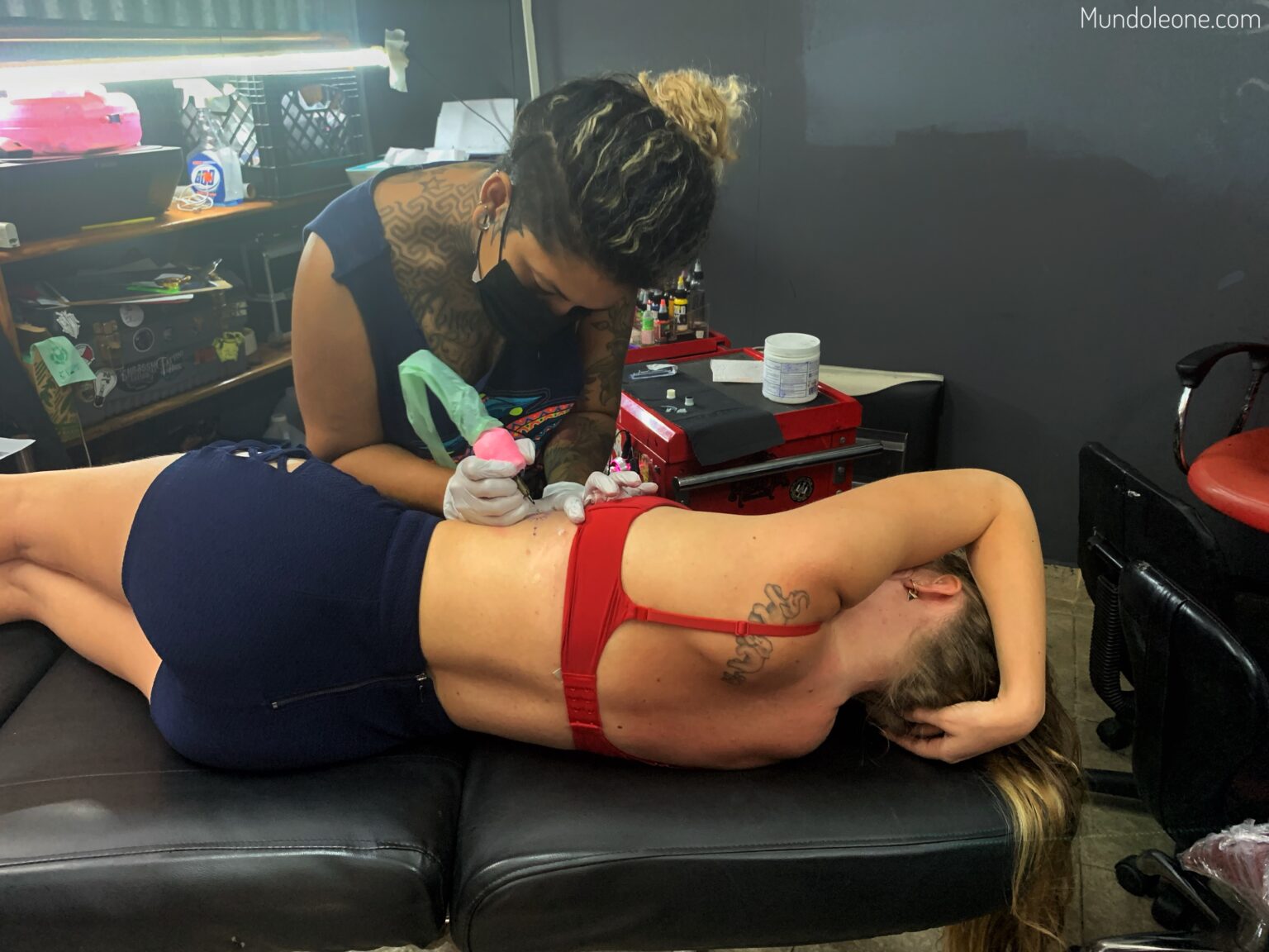 Bocas del Toro main guide, tattoo at isla Colon