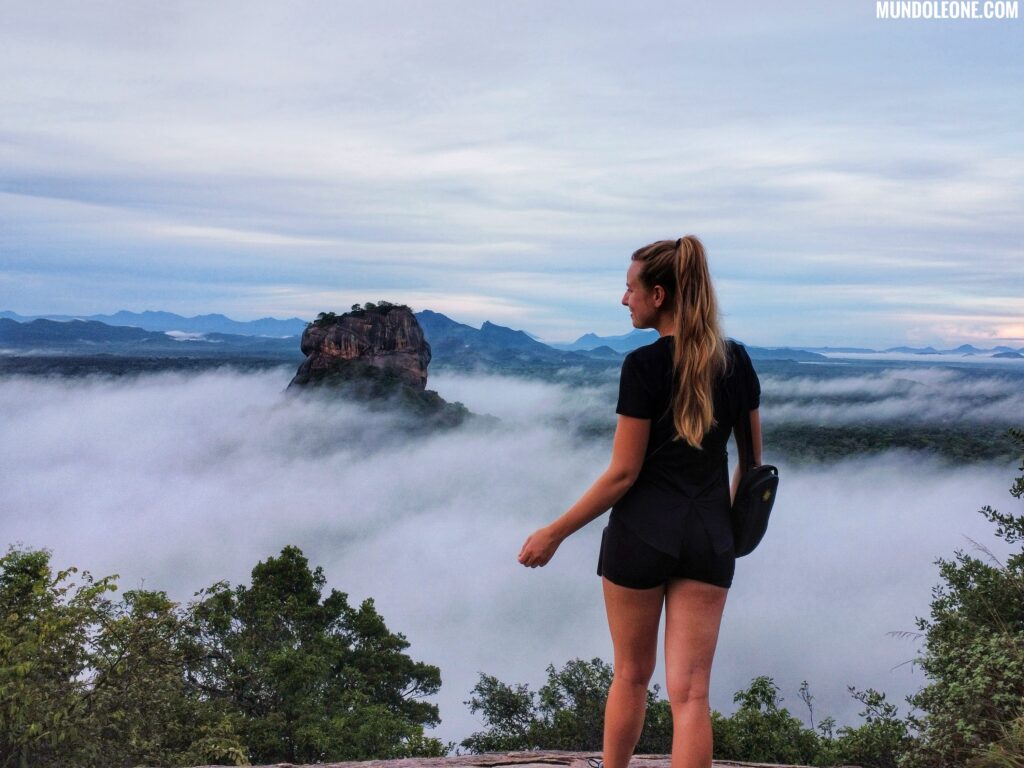 DCIM100MEDIADJI_0701.JPG Pidurangala Rock, view Lion Rock, mist, woman, techpouch